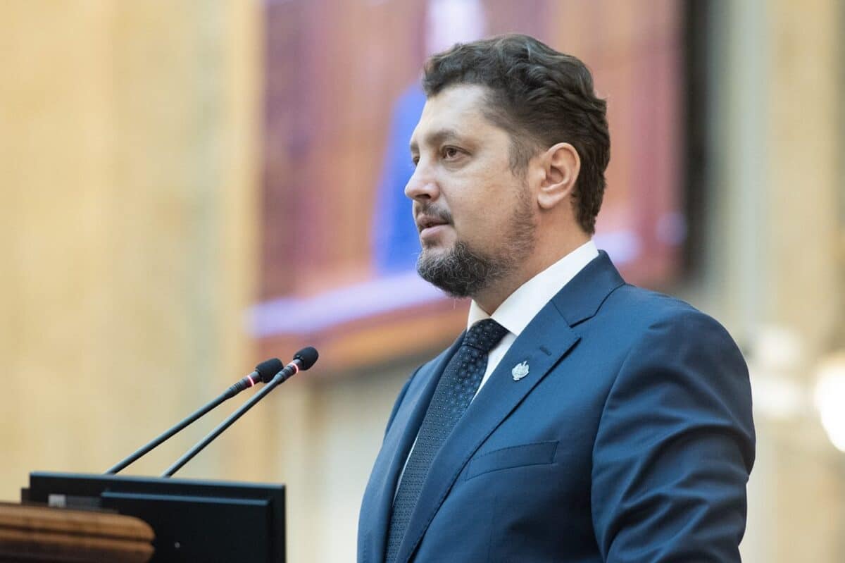 Claudiu-Richard Târziu – Propunere legislativă pentru modificarea și completarea Legii nr.115/2015 pentru alegerea autorităților administrației publice locale, pentru modificarea Legii administrației publice nr.215/2001, precum și pentru modificarea și completarea Legii nr.393/2004 privind Statutul aleșilor locali.