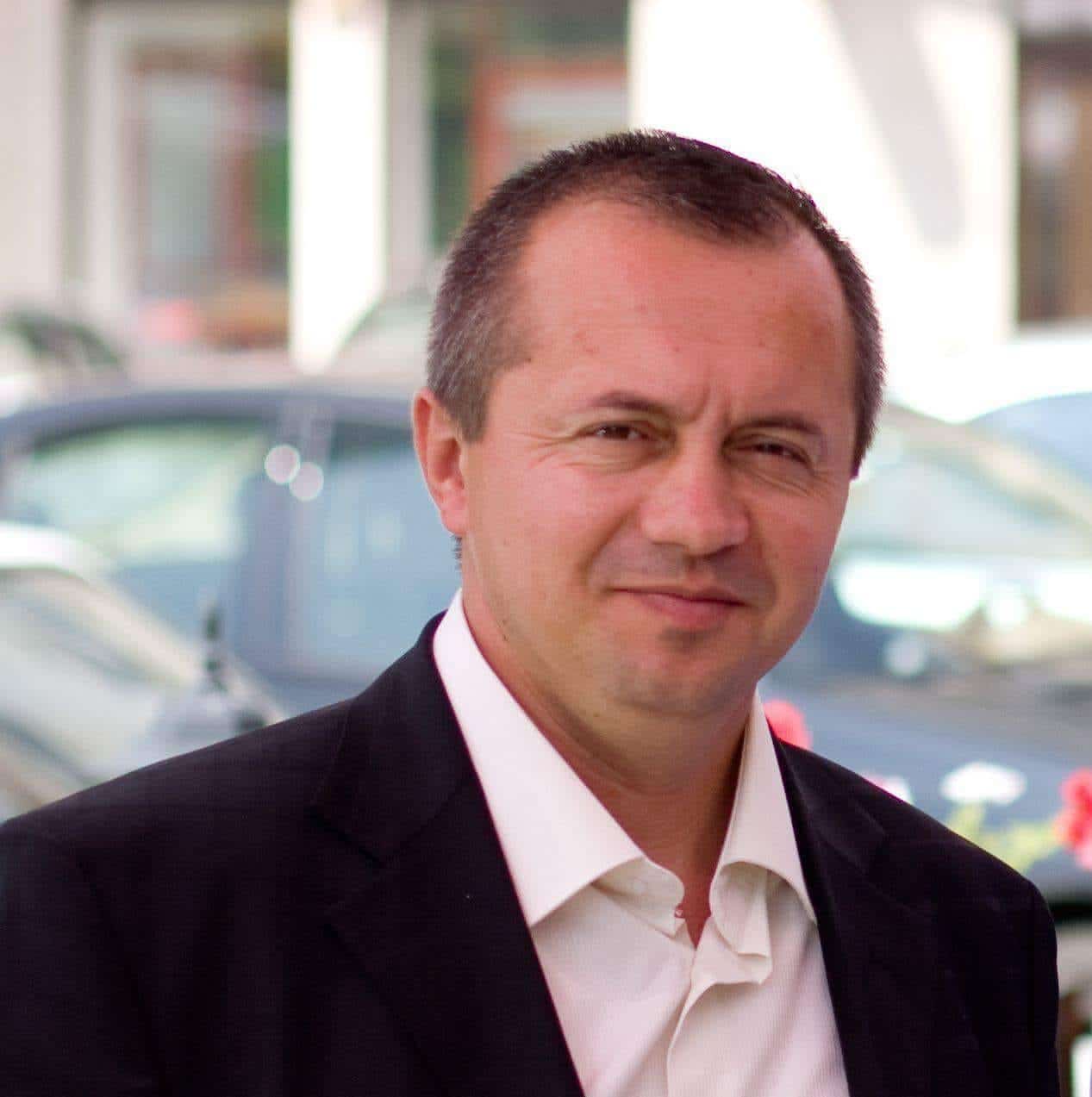 GEORGE BADIU: ÎN VRANCEA NU GĂSEȘTI LOCURI DE MUNCĂ, IAR SALARIILE SUNT CELE MAI MICI. HAIDEȚI SĂ FACEM CURĂȚENIE ÎN JUDEȚ!