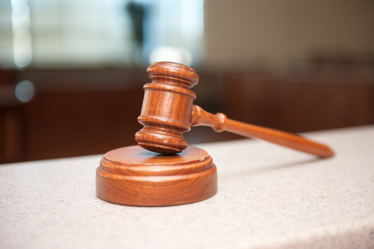 ALIANȚA PENTRU UNIREA ROMÂNILOR CONTESTĂ LA CURTEA DE APEL RESTRICȚIILE IMPUSE DE GUVERN SUB PRETEXTUL COMBATERII PANDEMIEI