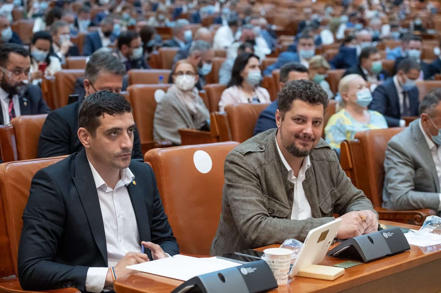 George Simion și Claudiu Târziu – Propunere legislativă pentru modificarea Ordonanţei de urgenţă a Guvernului nr.18/2009 privind creşterea performanţei energetice a blocurilor de locuinţe.