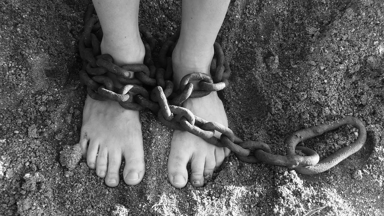 Introducerea pașaportului de vaccinare pe teritoriul României reprezintă o formă gravă de discriminare și un atac la libertatea românilor