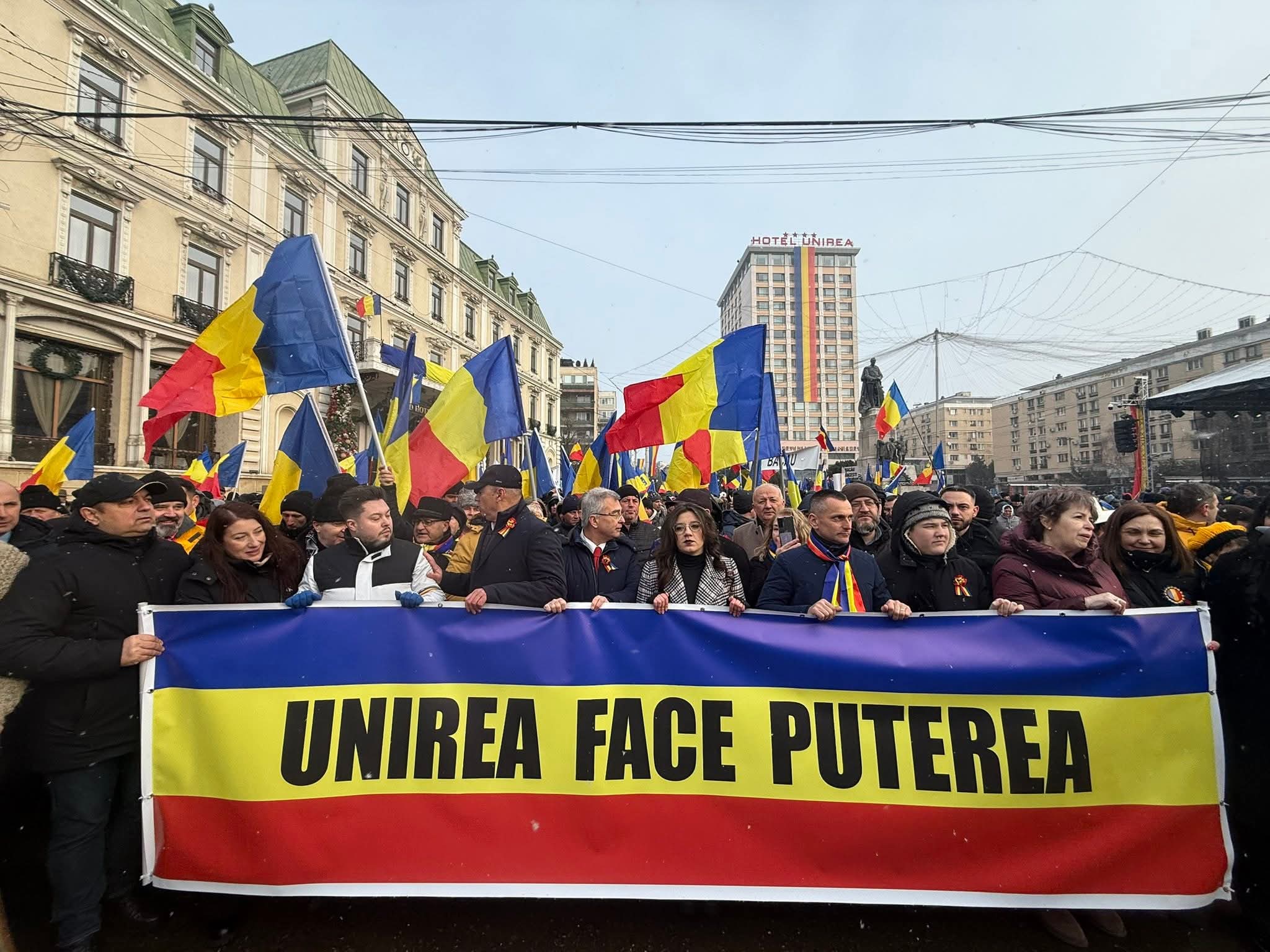 Peste 2.000 de români, la Marșul Unirii din Iași, organizat de AUR | FOTO&VIDEO