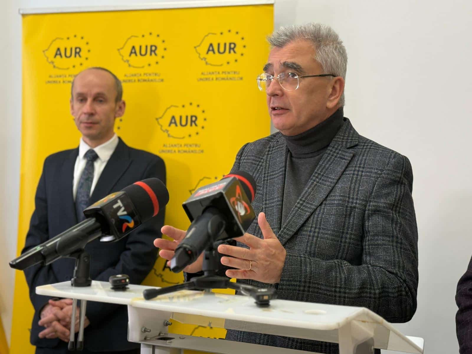 Petrișor Peiu (liderul senatorilor AUR): „Guvernul Bolojan nu poate așeza o democrație solidă prin ordonanțe de urgență care schimbă zeci de legi”