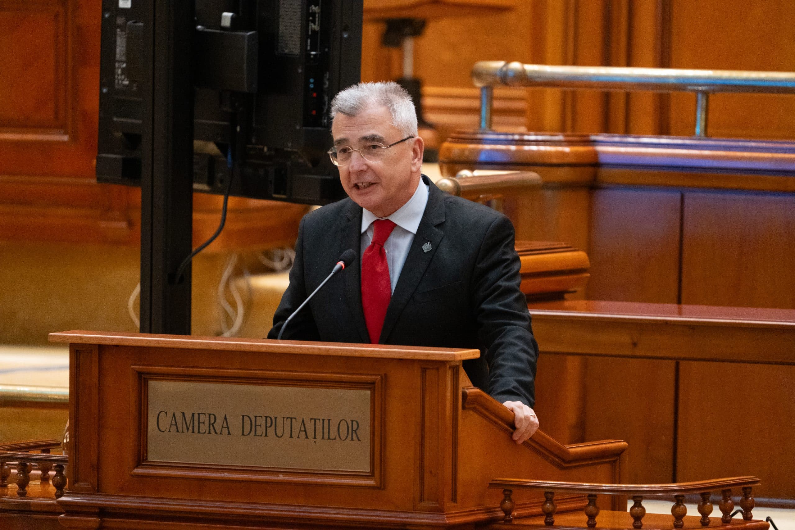 Petrișor Peiu (liderul senatorilor AUR): „Guvernul Bolojan confundă promovarea producătorilor români cu întâlnirile de protocol ale marilor importatori”