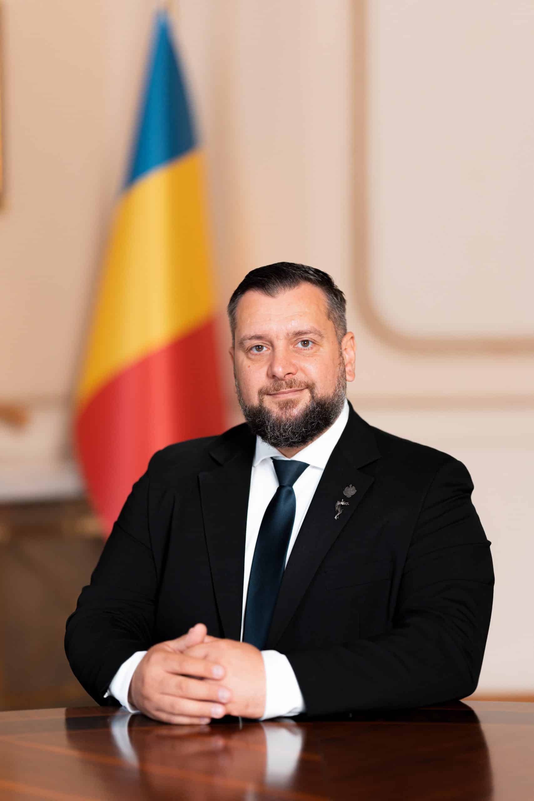 Geamănu Ștefan – Întrebare – Clarificări privind legalitatea criteriilor de contractare și posibile depășiri de competență de către Casa de Asigurări de Sănătate Județeană (CASJ) Gorj