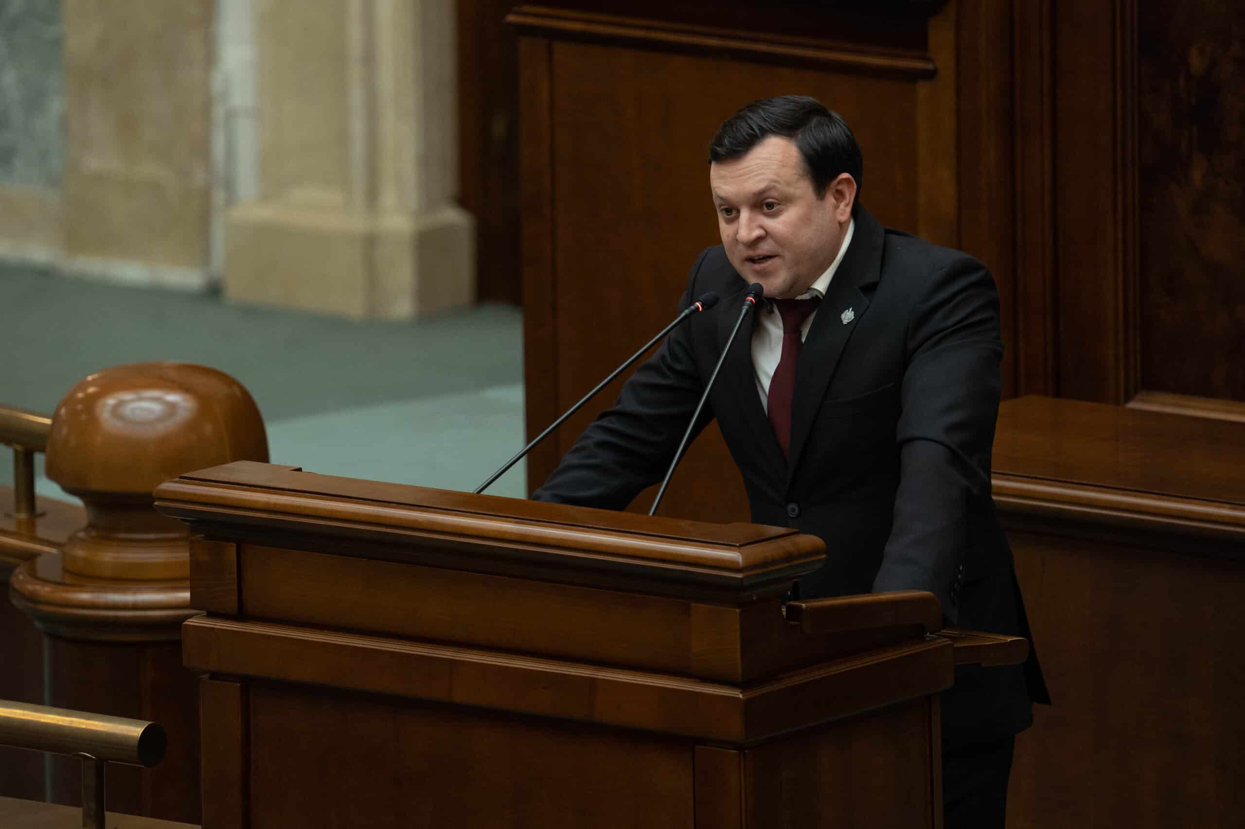 Silegeanu Cătălin – Interpelare -Evidența arieratelor instituțiilor publice și oportunitatea unei platforme publice naționale privind obligațiile restante ale statului către terți