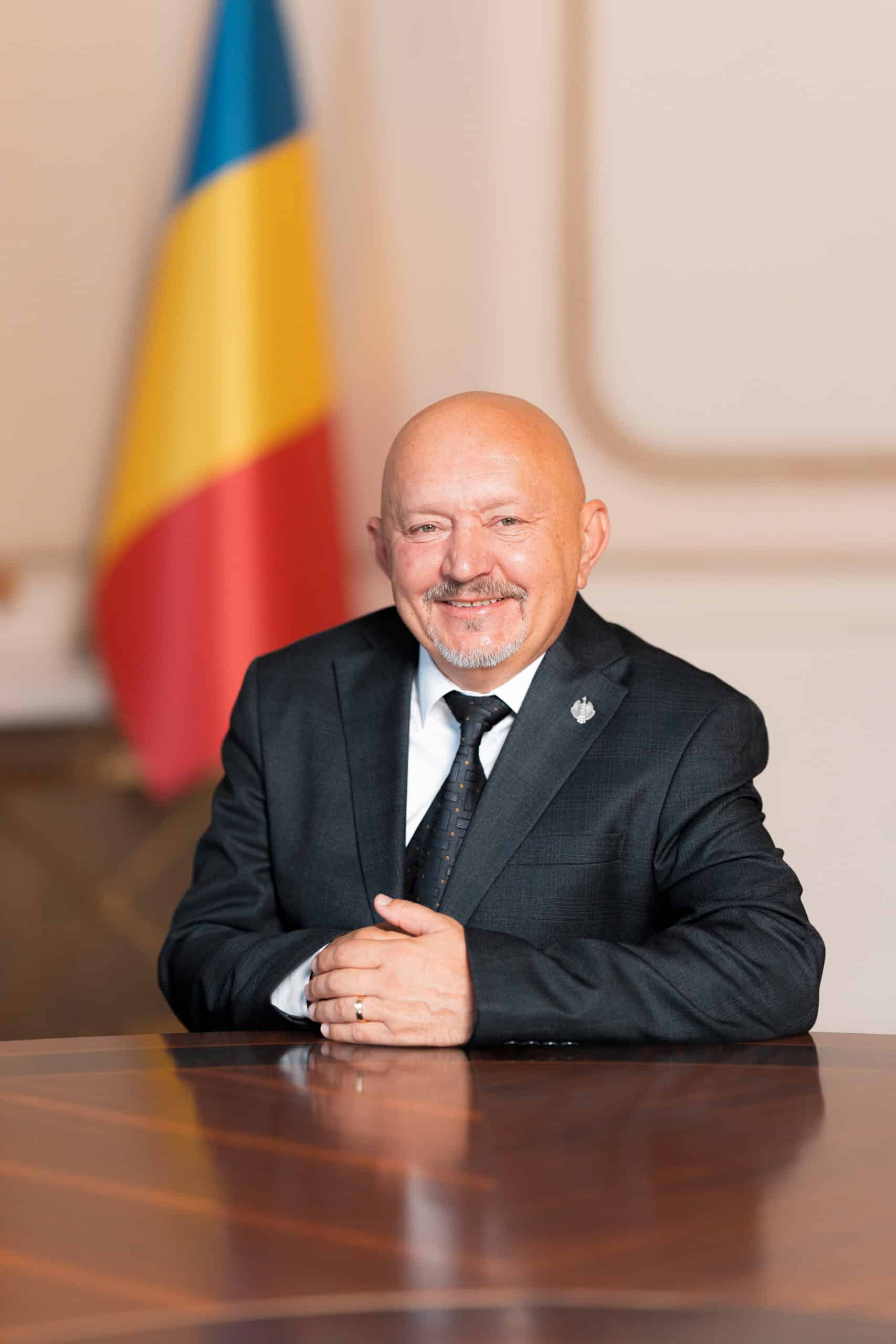 Parasca Teofil – Interpelare – Concentrarea periculoasă de putere în mâinile domnului Cătălin Predoiu și riscul afectării grave a imparțialității justiției